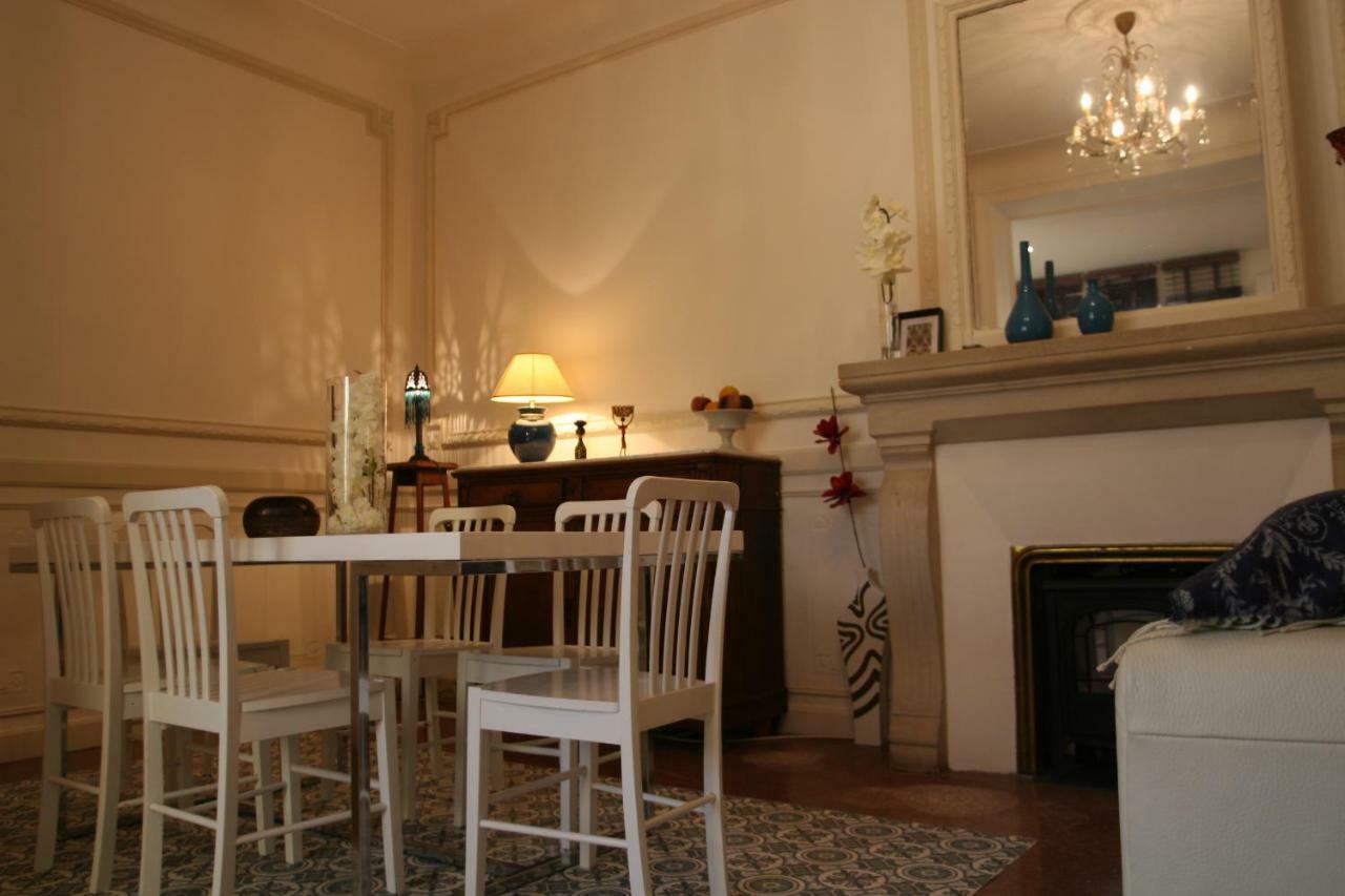 Appart Charme Arenes Nîmes Eksteriør bilde